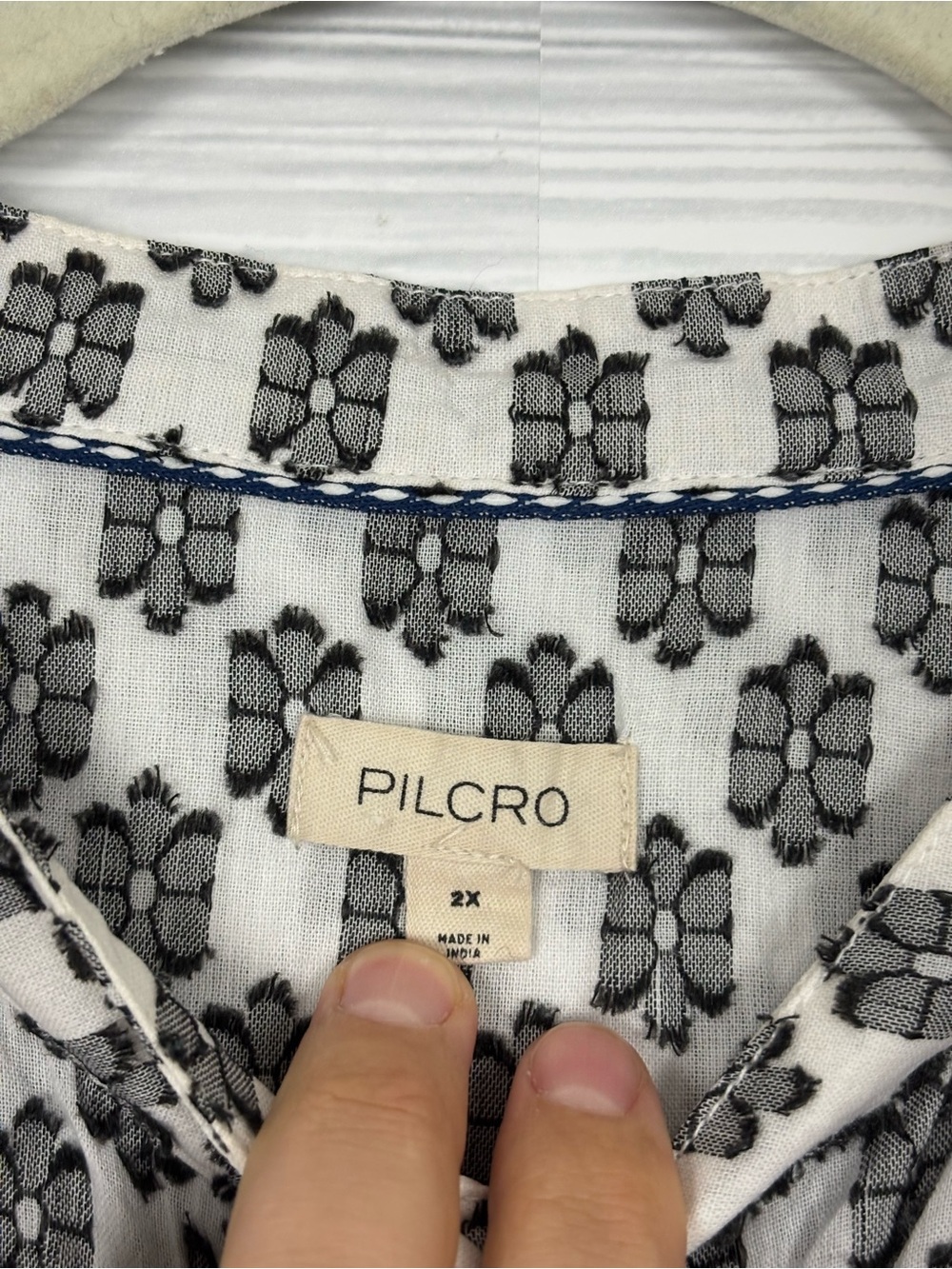 PILCRO by Anthropologie short-sleeve smocked button down blouse 2X - Picture 6 of 9